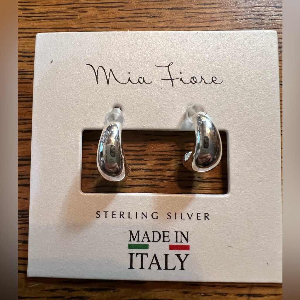 Mia Fiore Silver Cuff Earrings 36$